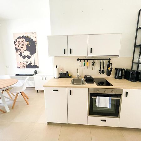 Contactless Self-Check-In - Stayhere Central City Suite 1 Graz Buitenkant foto